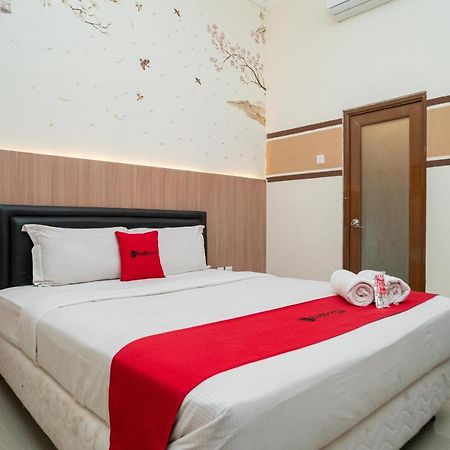Reddoorz Syariah Near Marvel City Mall 2 Surabaya Exterior photo