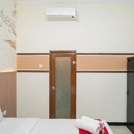 Reddoorz Syariah Near Marvel City Mall 2 Surabaya Exterior photo