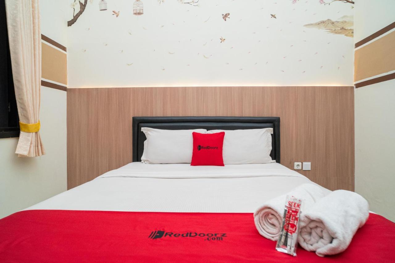 Reddoorz Syariah Near Marvel City Mall 2 Surabaya Exterior photo