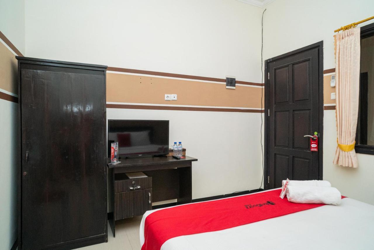 Reddoorz Syariah Near Marvel City Mall 2 Surabaya Exterior photo
