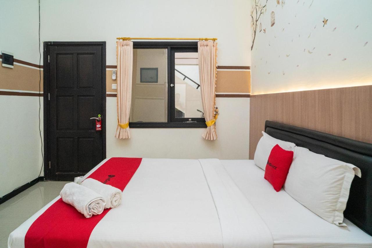 Reddoorz Syariah Near Marvel City Mall 2 Surabaya Exterior photo