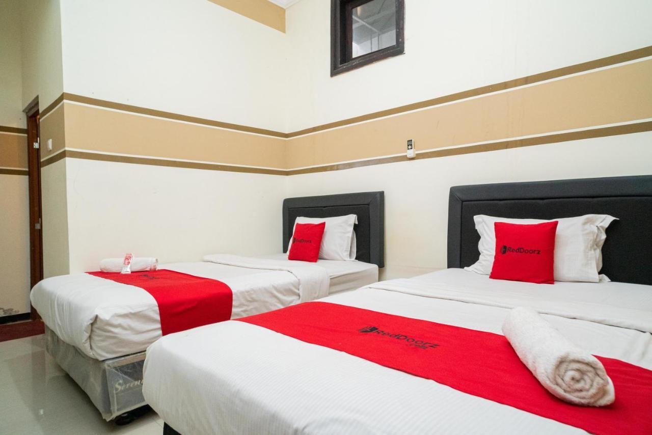 Reddoorz Syariah Near Marvel City Mall 2 Surabaya Exterior photo