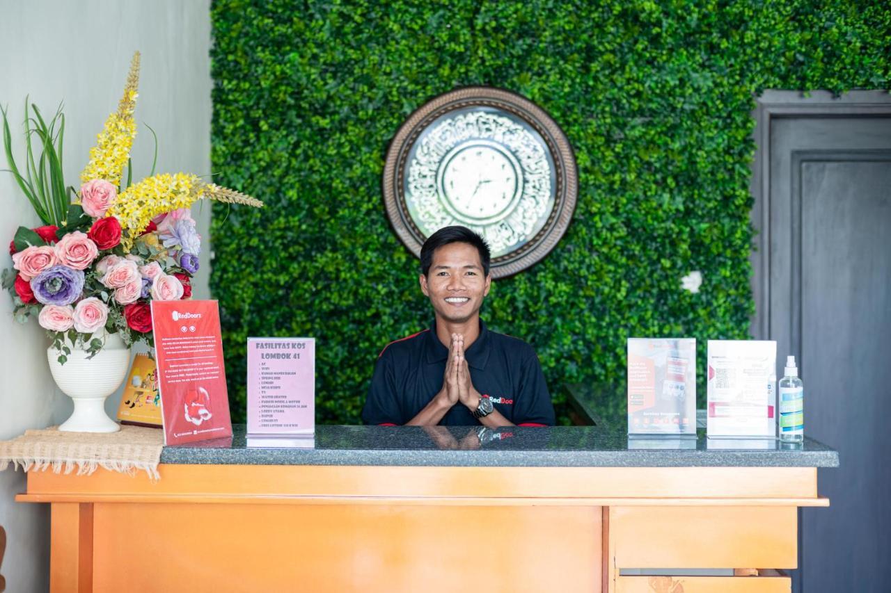 Reddoorz Syariah Near Marvel City Mall 2 Surabaya Exterior photo